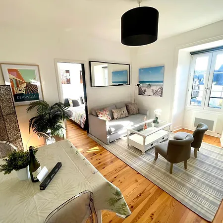 En Face De L'hotel Normandy - Dernier Etage, 4 Couchages
