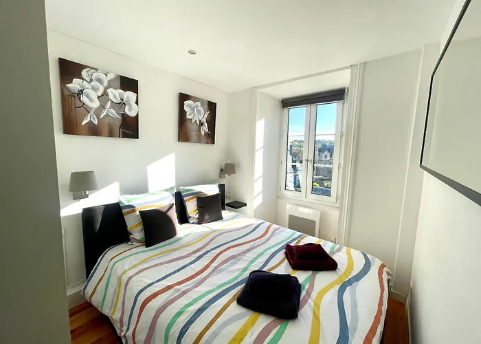 Appartement En Face De L'hotel Normandy - Dernier Etage *